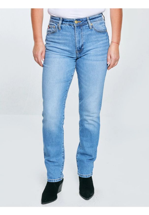 Big-Star - Jeansy damskie proste niebieskie Charlotte 485. Okazja: na co dzień. Stan: podwyższony. Kolor: niebieski. Styl: casual, vintage