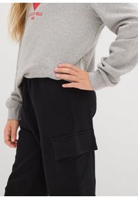 bonprix - Spodnie joggingowe cargo z czystej bawełny organicznej. Kolor: czarny. Materiał: bawełna