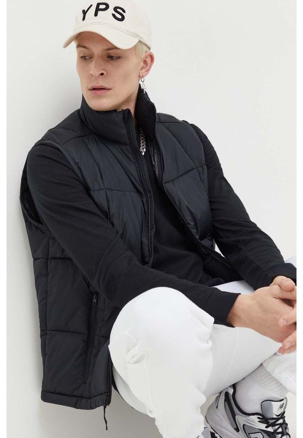 Hollister Co. bezrękawnik męski kolor czarny zimowy. Kolor: czarny. Materiał: materiał. Długość rękawa: bez rękawów. Sezon: zima