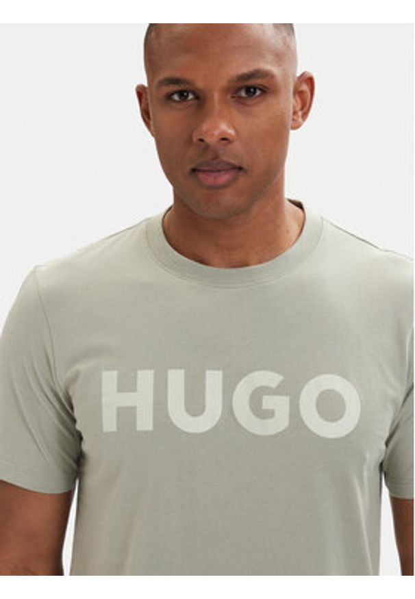 Hugo - HUGO T-Shirt Dulivio 50467556 Zielony jasny Regular Fit. Kolor: zielony. Materiał: bawełna
