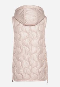 Born2be - Różowa Kamizelka Pikowana z Odpinanym Kapturem Vilzeki. Okazja: na co dzień. Kolor: różowy. Materiał: jeans. Styl: klasyczny, casual, elegancki #7