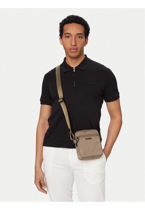 Hugo - HUGO Saszetka Everett 50563508 Brązowy jasny. Kolor: brązowy. Materiał: materiał