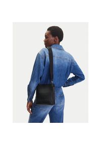 Torebka Coccinelle. Kolor: czarny #1