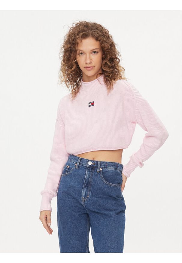 Tommy Jeans Sweter Badge DW0DW16519 Różowy Regular Fit. Kolor: różowy. Materiał: bawełna