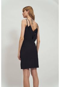 Nife - Czarna zmysłowa wiskozowa sukienka na ramiączkach. Kolor: czarny. Materiał: wiskoza. Długość rękawa: na ramiączkach. Sezon: lato #2