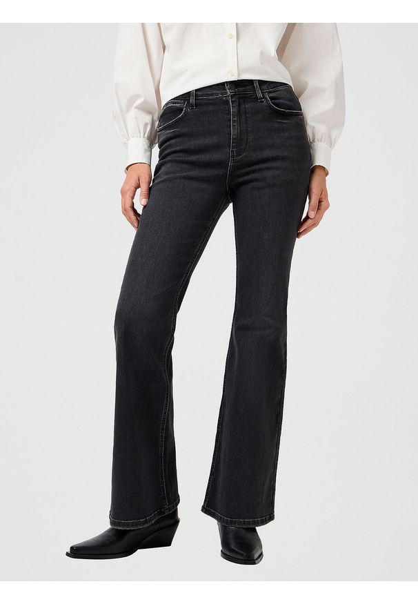 Wrangler - WRANGLER DAMSKIE SPODNIE JEANSOWE WRANGLER FIERCE FLARE CONSTELLATION 112362622