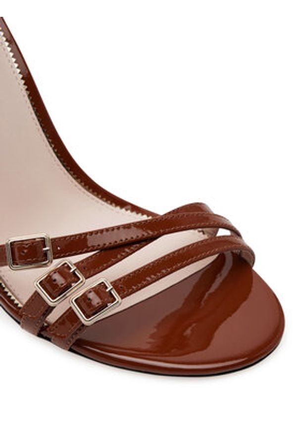 Guess Sandały 5GGZ27 7324A Biały. Kolor: brązowy. Materiał: skóra
