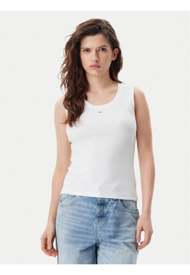 Tommy Jeans Top Essential DW0DW20673 Biały Slim Fit. Kolor: biały. Materiał: bawełna