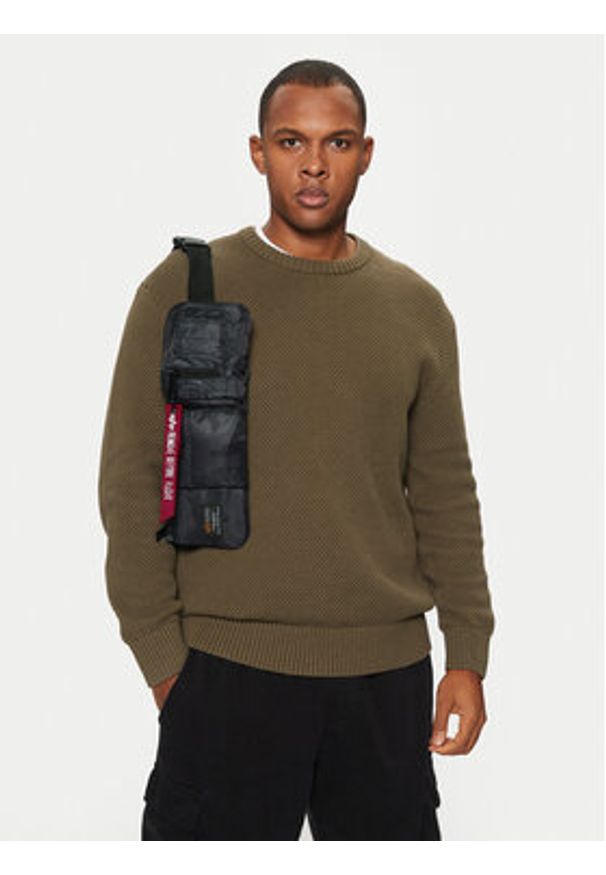Alpha Industries Saszetka nerka Crew Utility 128928C Szary. Kolor: szary. Materiał: materiał