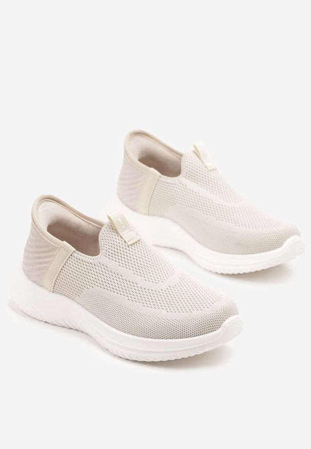 Born2be - Beżowe Buty Sportowe Sneakersy z Miękką Cholewką pod Kostkę Weamara. Okazja: na co dzień. Kolor: beżowy. Materiał: jeans. Szerokość cholewki: normalna. Sezon: wiosna