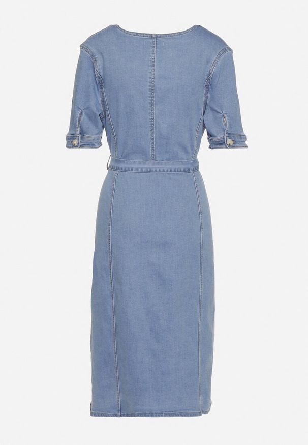 Born2be - Niebieska Bawełniana Sukienka Jeansowa z Paskiem w Talii Zapinana na Guziki Ivimia. Kolor: niebieski. Materiał: bawełna, jeans. Wzór: kolorowy. Styl: klasyczny, elegancki