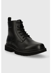 Calvin Klein Jeans botki EVA MID LACE UP BOOT LTH WN damskie kolor czarny na płaskim obcasie YW0YW01263. Nosek buta: okrągły. Zapięcie: sznurówki. Kolor: czarny. Obcas: na obcasie. Styl: klasyczny. Wysokość obcasa: niski #5