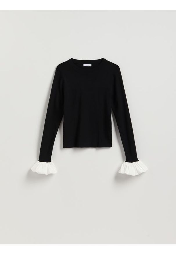 Reserved - Sweter z ozdobną wstawką - czarny. Kolor: czarny. Materiał: dzianina, wiskoza. Wzór: gładki