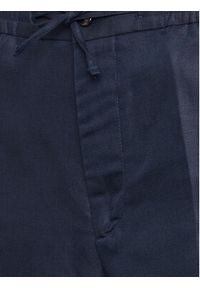 J.Lindeberg Szorty materiałowe Baron FMPA08410 Granatowy Regular Fit. Kolor: niebieski. Materiał: lyocell #3