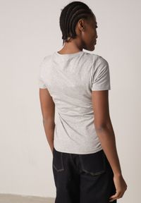 Born2be - Szary Bawełniany T-shirt w Klasycznym Stylu Nedila. Kolor: szary. Materiał: bawełna. Długość: długie. Styl: klasyczny #4