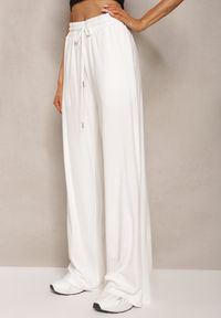 Renee - Białe Dresowe Spodnie z Bawełny z Wysokim Stanem i Sznurkiem Letenti. Stan: podwyższony. Kolor: biały. Materiał: dresówka, bawełna #2