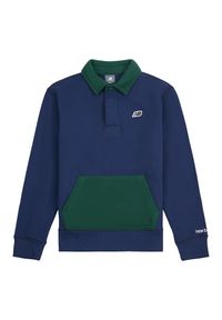 Bluza dziecięca New Balance LAKB0077NNY – granatowa. Kolor: niebieski. Materiał: bawełna. Wzór: aplikacja, napisy. Styl: młodzieżowy, sportowy