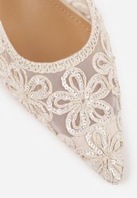 Renee - Beżowe Szpilki Slingback VICES z Siateczki Zdobione Haftem i Cekinami Eunoite. Nosek buta: szpiczasty. Zapięcie: pasek. Kolor: beżowy. Materiał: satyna. Wzór: haft, aplikacja. Obcas: na szpilce. Styl: klasyczny, elegancki #7