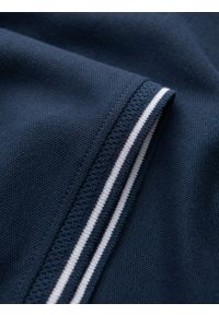 Ombre Clothing - Koszulka męska polo z dzianiny pique bez guzików - granatowa V3. Okazja: do pracy, na co dzień. Typ kołnierza: polo. Kolor: niebieski. Materiał: dzianina. Wzór: aplikacja, ze splotem, paski. Styl: klasyczny, sportowy, wizytowy, casual #7