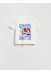 Reserved - T-shirt z nadrukiem - biały. Kolor: biały. Materiał: bawełna, dzianina. Wzór: nadruk
