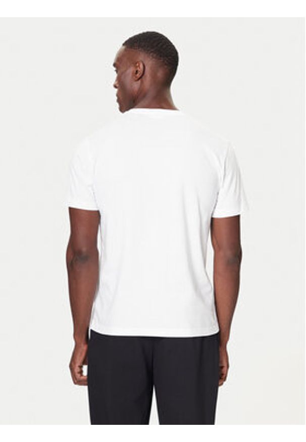 GANT - Gant T-Shirt 2004080 Biały Regular Fit. Kolor: biały. Materiał: bawełna