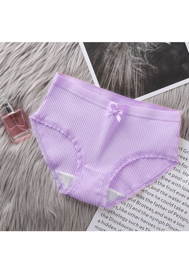 Intica - Majtki prążkowane o średnim stanie z miękkiego materiału Norina. Kolor: fioletowy. Materiał: materiał, prążkowany. Wzór: prążki