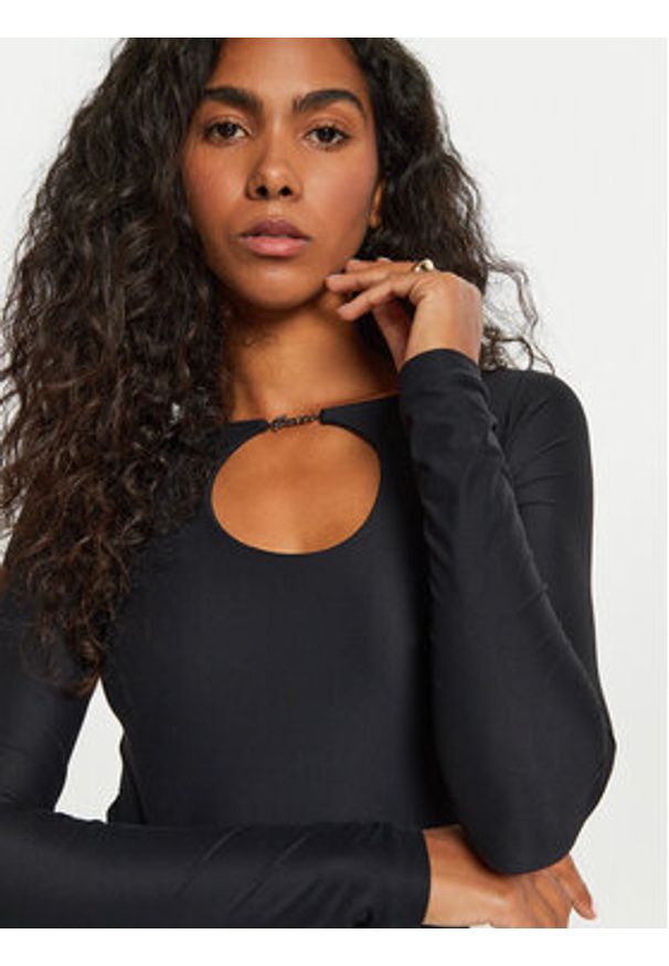 Guess Bluzka Amira W4BP09 KCDE0 Czarny Slim Fit. Kolor: czarny. Materiał: syntetyk