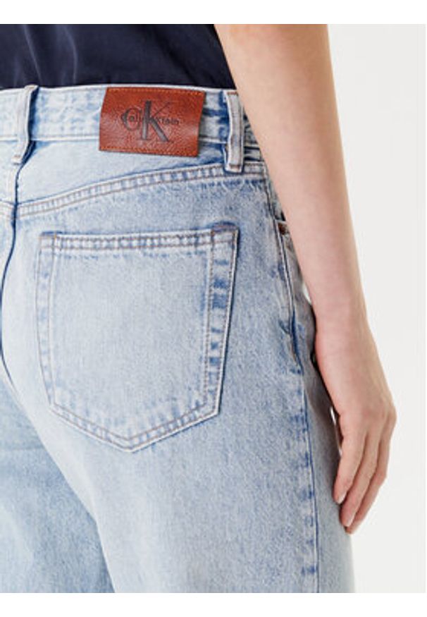 Calvin Klein Jeans Jeansy Signature 90s LV147C700G Niebieski Straight Fit. Kolor: niebieski