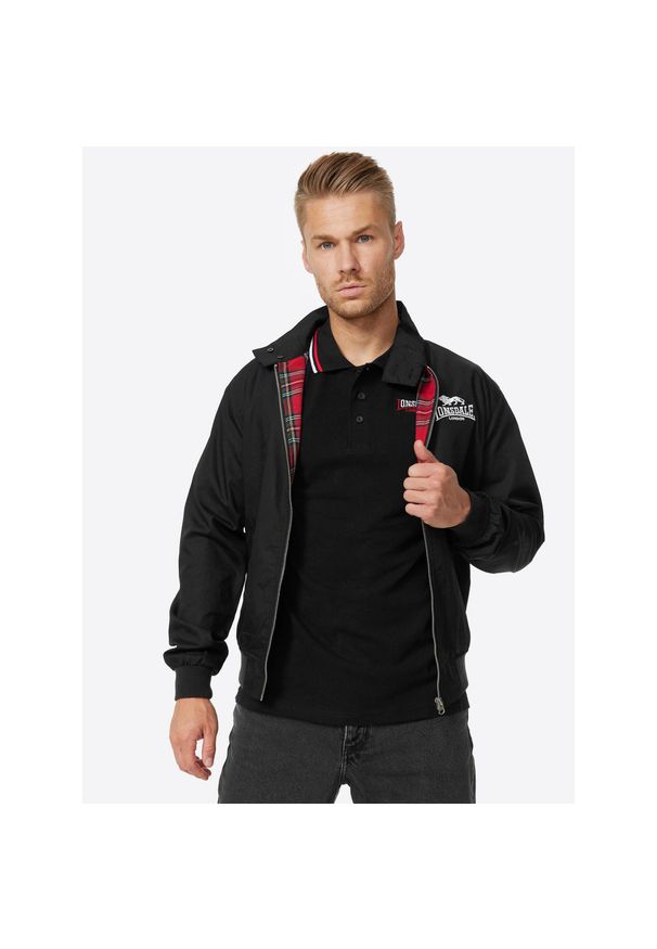 Kurtka zimowa Lonsdale Acton. Kolor: czarny. Materiał: bawełna, poliester. Wzór: haft, kratka. Sezon: zima