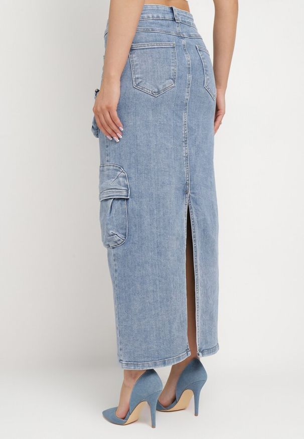 Born2be - Jasnoniebieska Bawełniana Spódnica Maxi Ołówkowa z Kieszeniami w Stylu Cargo Venille. Kolor: niebieski. Materiał: bawełna