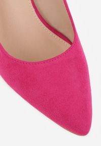 Renee - Fuksjowe Sandały Vices na Ozdobnym Słupku Typu Slingback ze Skórzaną Wkładką Eraliora. Okazja: na co dzień. Zapięcie: sprzączka. Kolor: różowy. Materiał: skóra. Obcas: na słupku. Styl: casual, elegancki #5