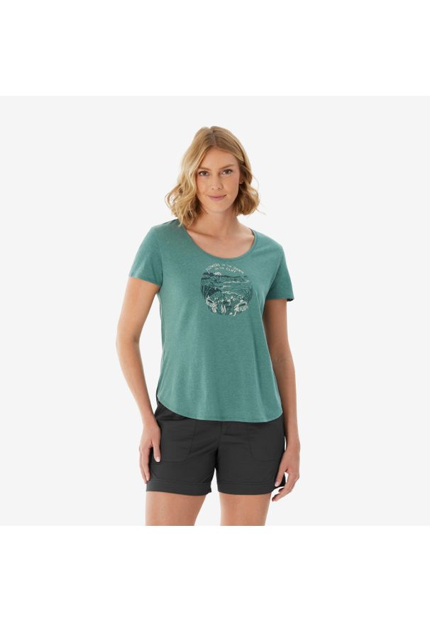 quechua - Koszulka turystyczna z krótkim rękawem damska Quechua NH500. Kolor: zielony. Materiał: poliester, lyocell, bawełna, materiał. Długość rękawa: krótki rękaw. Długość: krótkie. Sport: turystyka piesza
