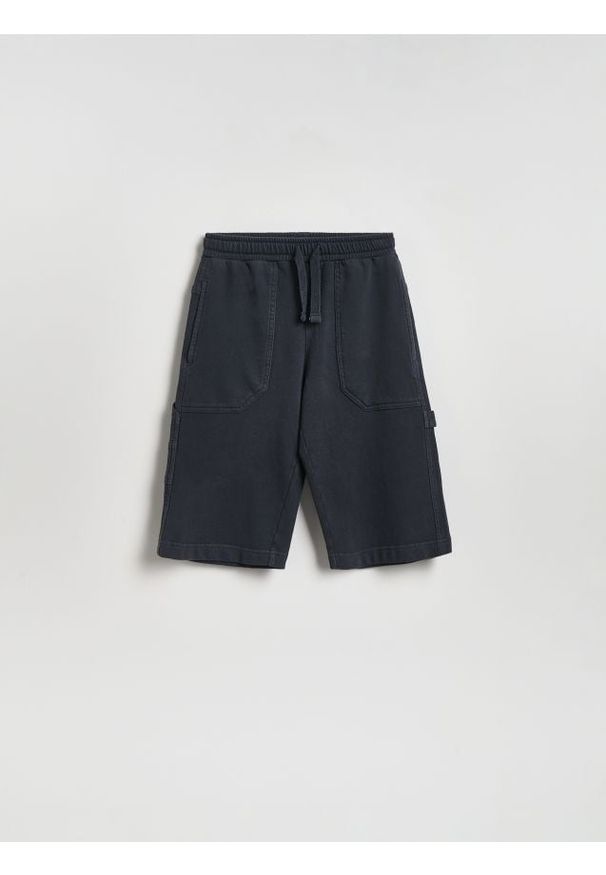 Reserved - Szorty typu bermudy - ciemnoszary. Kolor: szary. Materiał: dzianina, bawełna