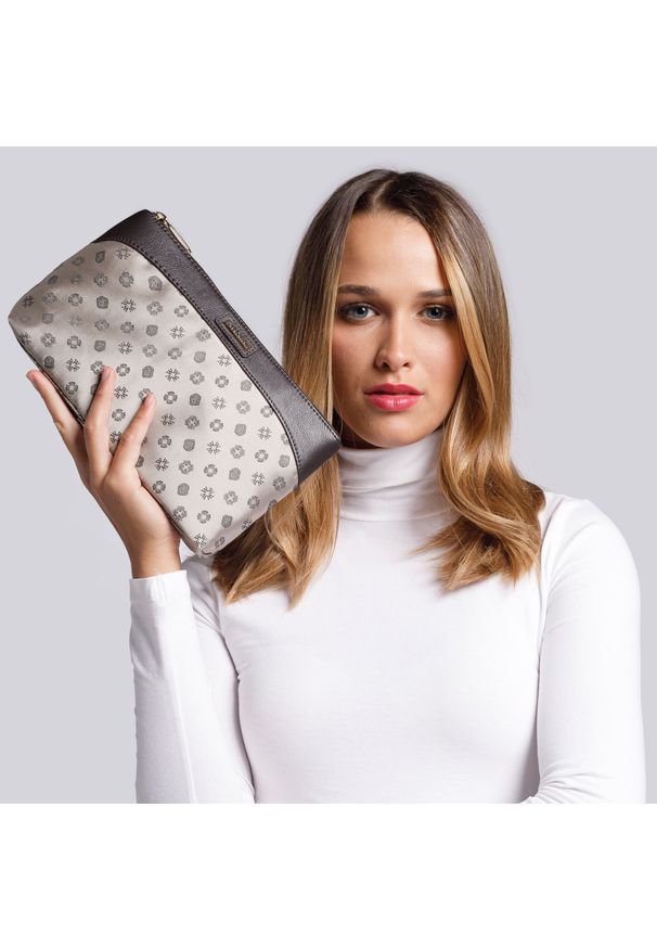 Wittchen - Torebka crossbody z żakardu z monogramem i skóry. Kolor: beżowy. Materiał: skórzane. Styl: elegancki