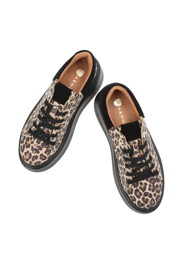 Panterka Sneakersy Armodo Damskie Obuwie Premium. Zapięcie: sznurówki. Kolor: czarny. Materiał: zamsz. Wzór: motyw zwierzęcy. Obcas: na platformie