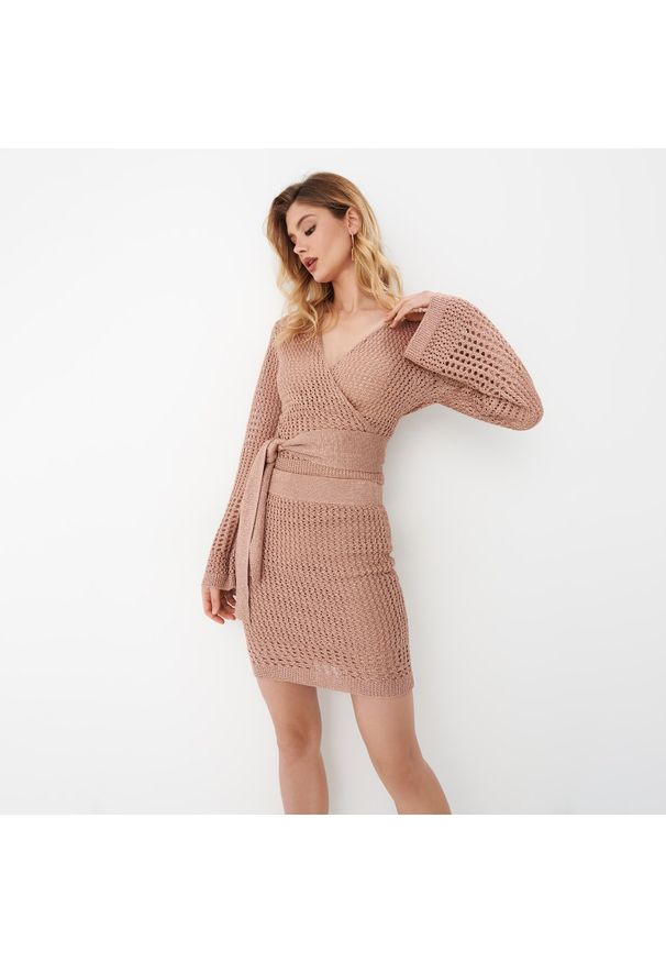 Mohito - Bluzka z metaliczną nitką - Beżowy. Kolor: beżowy