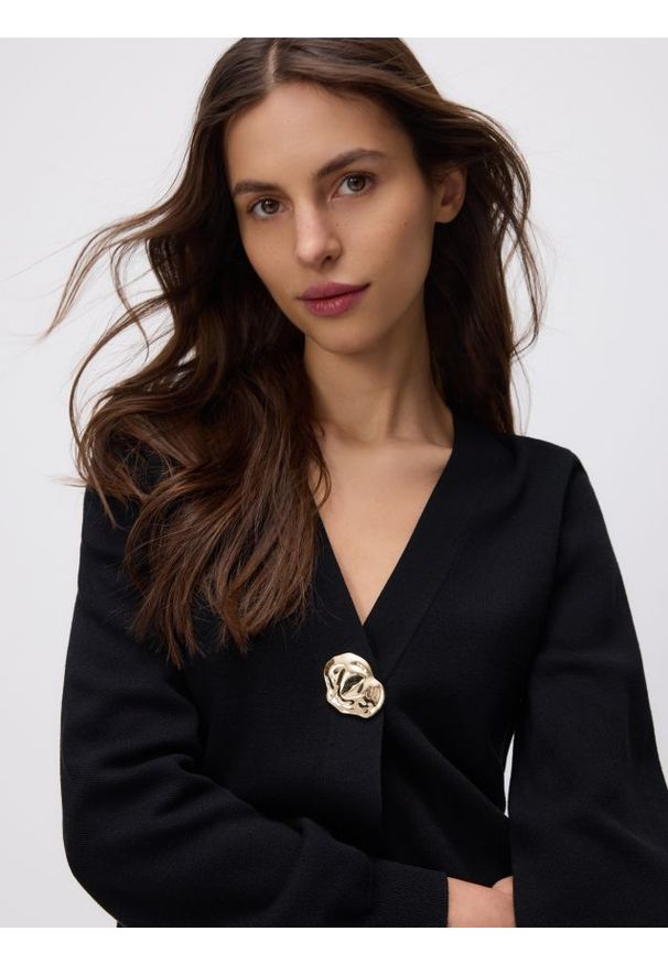 Reserved - Sweter z wiskozą - czarny. Kolor: czarny. Materiał: wiskoza