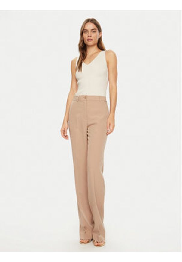 Guess Top W5RR18 Z34O0 Biały Regular Fit. Kolor: biały. Materiał: wiskoza