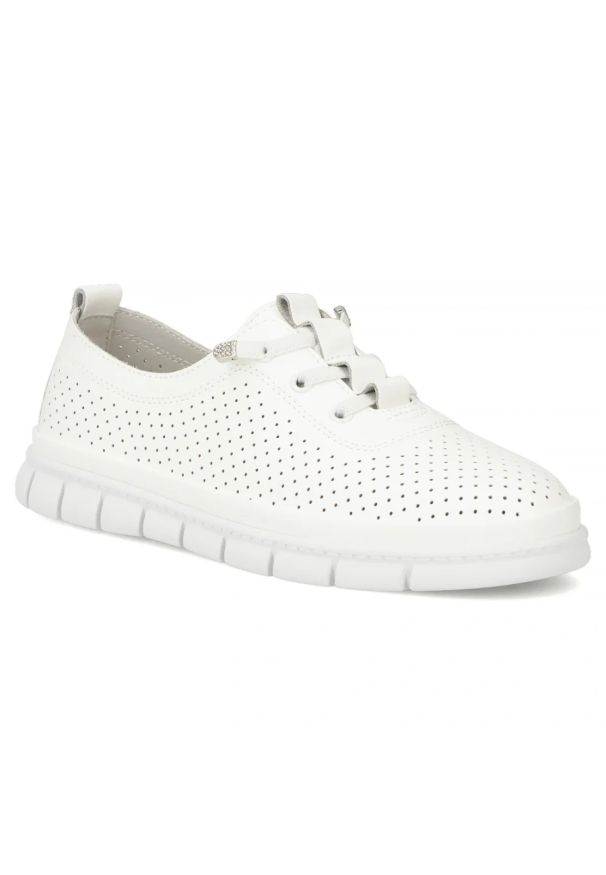 Skórzane półbuty damskie ażurowe białe Filippo DP7671. Kolor: biały. Materiał: skóra. Wzór: ażurowy