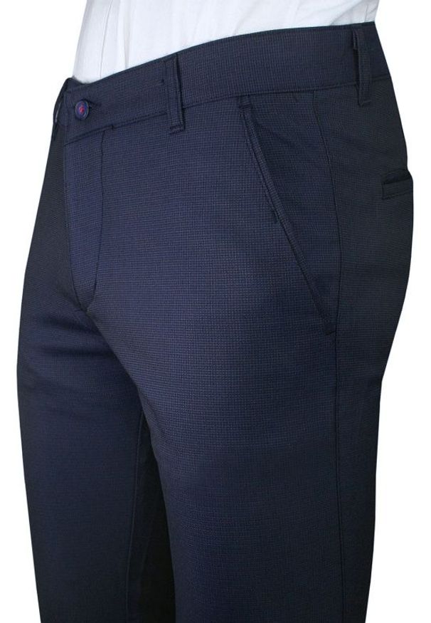 Niebieskie spodnie Tomy Walker eleganckie