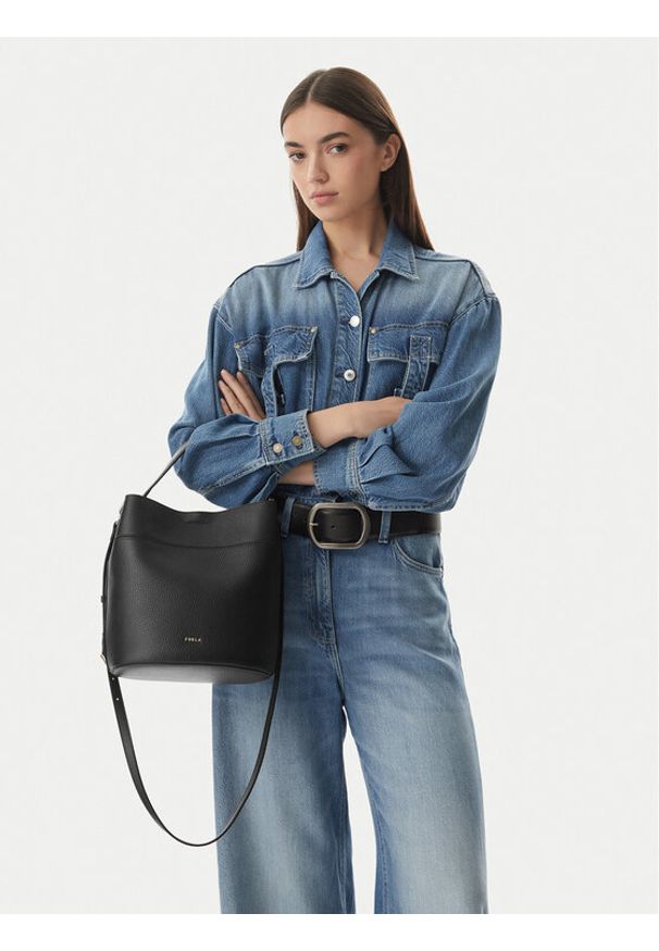 Furla Torebka Amelia M Bucket WB01953 HSF000 CN O6000 Czarny. Kolor: czarny. Materiał: skórzane