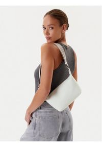 Calvin Klein Jeans Torebka Ultralight Shoulder Bag LV04K3131G Biały. Kolor: biały. Materiał: skórzane #1