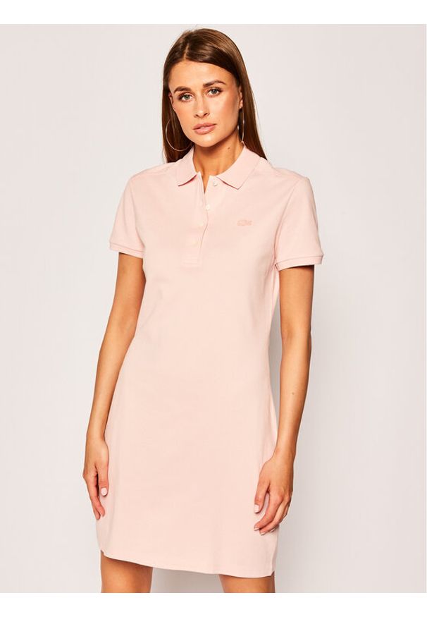 Lacoste Sukienka codzienna EF5473 Różowy Slim Fit. Okazja: na co dzień. Kolor: różowy. Materiał: bawełna. Typ sukienki: proste. Styl: casual