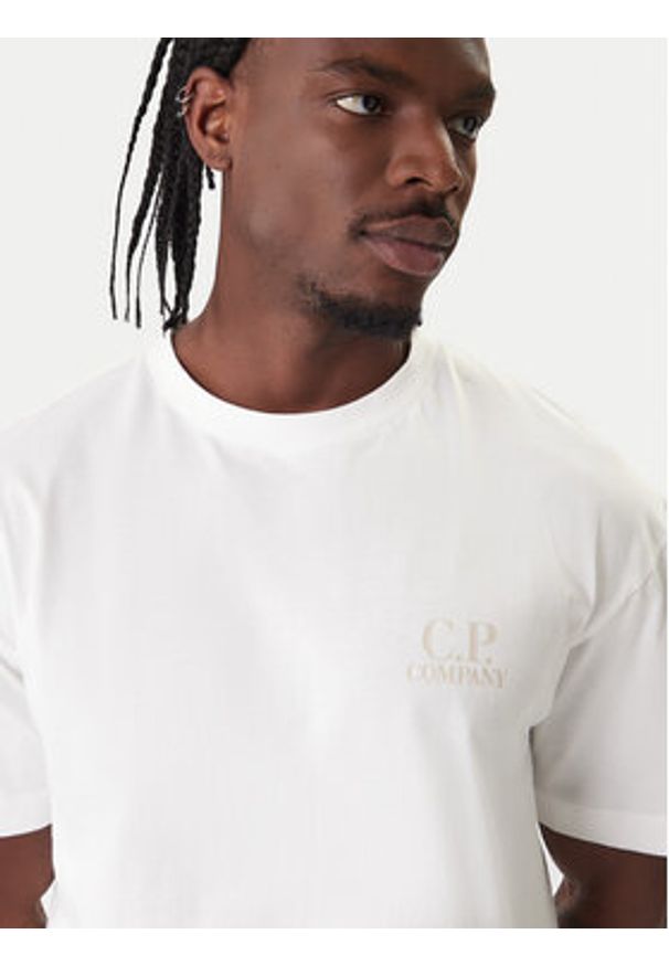 C.P. Company T-Shirt 20CMTS086A005100W Écru Regular Fit. Materiał: bawełna