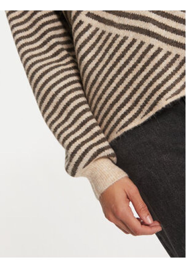 Kaffe Sweter Verana 10509061 Beżowy Regular Fit. Kolor: beżowy. Materiał: syntetyk