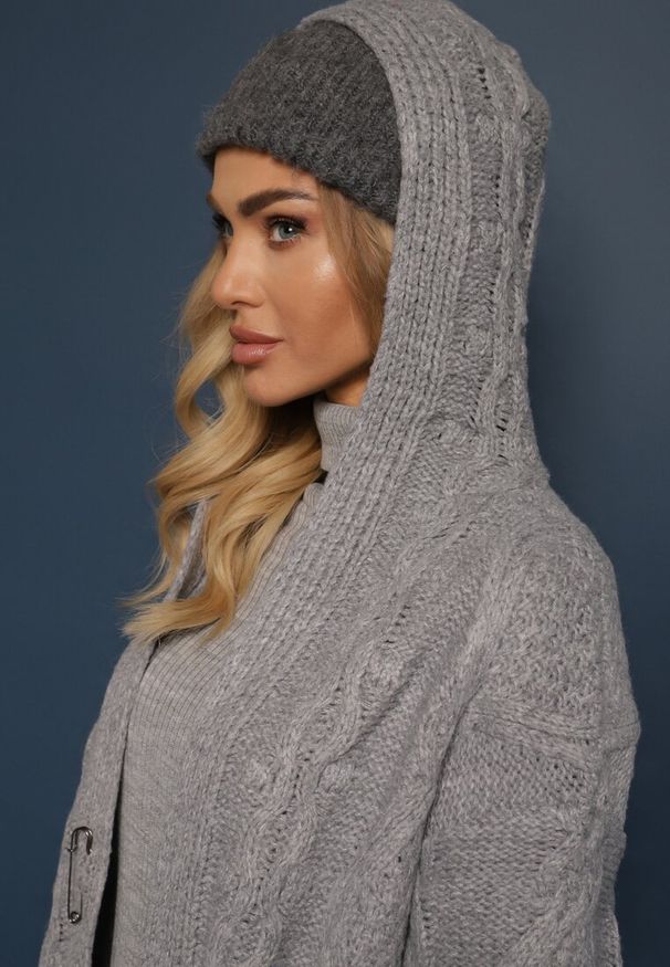 Renee - Ciemnoszary Kardigan o Długim Fasonie z Kapturem i Kieszeniami Oricyna. Typ kołnierza: kaptur. Kolor: szary. Długość: długie. Sezon: jesień