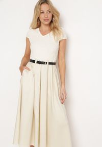 Born2be - Beżowa Rozkloszowana Sukienka z Paskiem z Imitacji Skóry Drinna. Typ kołnierza: dekolt w kształcie V. Kolor: beżowy. Materiał: skóra. Długość rękawa: krótki rękaw. Wzór: aplikacja. Styl: elegancki #4