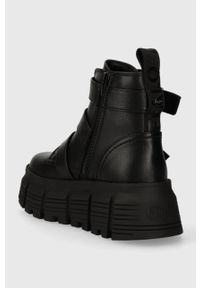 Buffalo botki Ava Ankle Boot damskie kolor czarny na platformie lekko ocieplone 1224016. Nosek buta: okrągły. Kolor: czarny. Obcas: na platformie #5