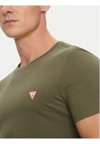 Guess T-Shirt M2YI24 J1314 Khaki Slim Fit. Kolor: brązowy. Materiał: bawełna #2