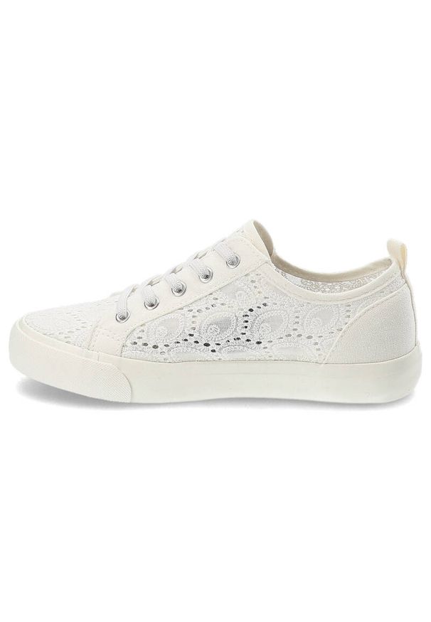 Big-Star - Białe Trampki Big Star Dziecięce Buty Wsuwane. Okazja: na co dzień. Zapięcie: bez zapięcia. Kolor: biały. Materiał: materiał, guma, jeans, koronka. Szerokość cholewki: normalna. Wzór: ażurowy. Sezon: lato, wiosna. Styl: elegancki, casual, klasyczny